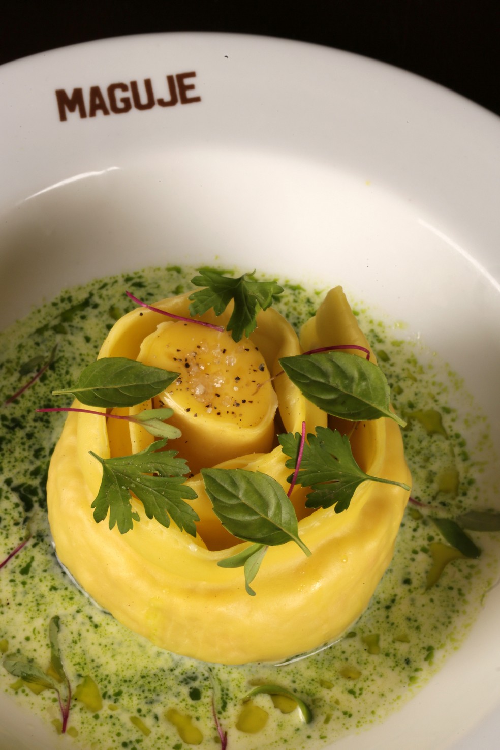 Maguje: o raviolone de camarão — Foto: Divulgação / Foto de José Renato Antunes