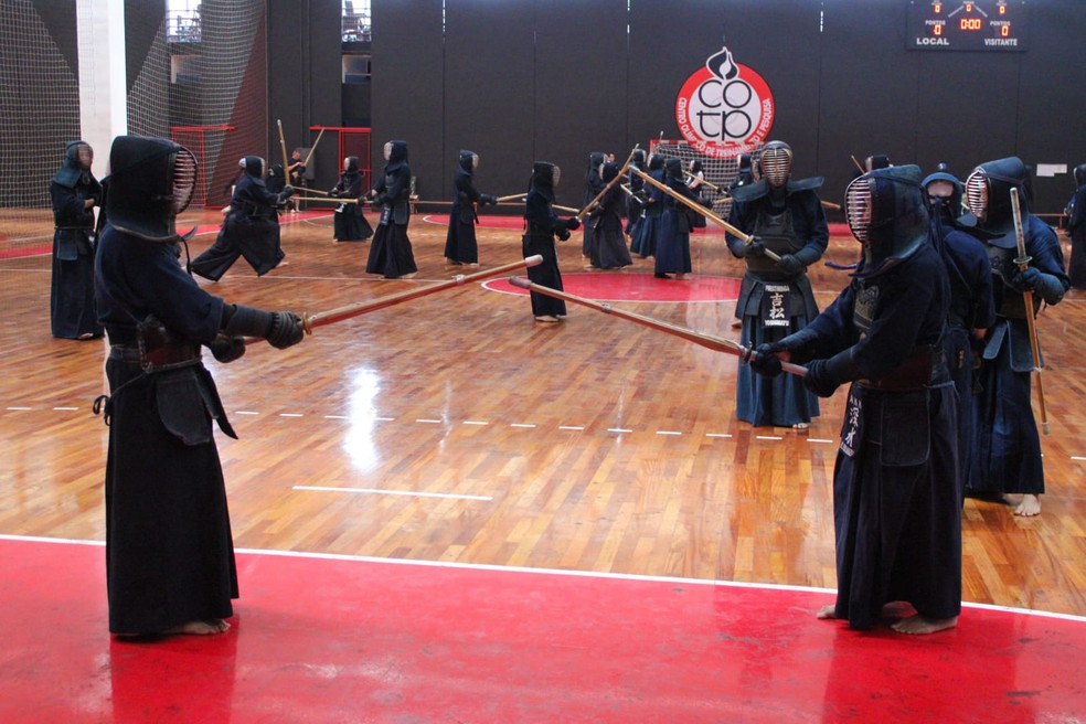 Esgrima, a mais antiga arte marcial do Ocidente, também faz parte da programação — Foto: Divulgação