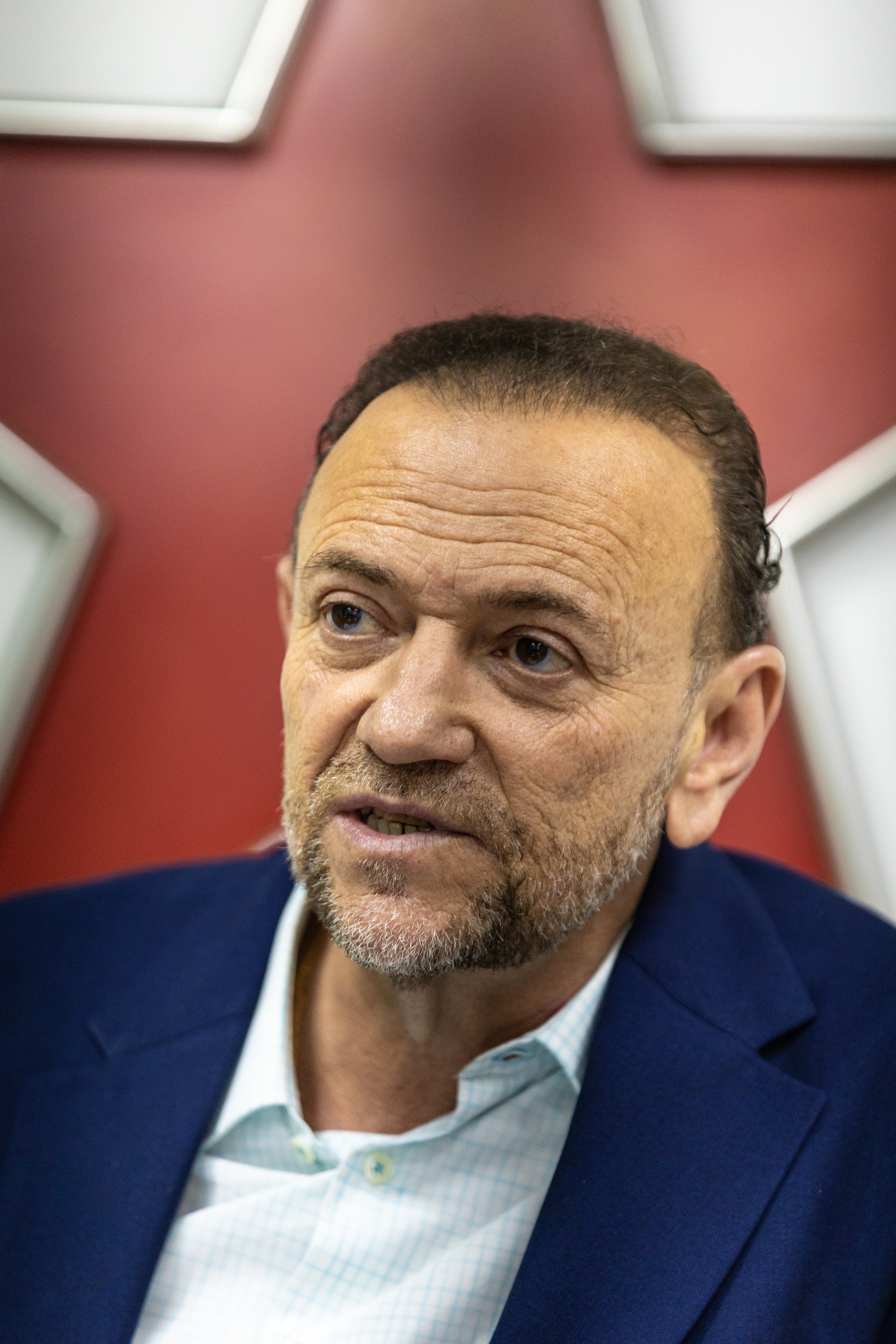 Em áudio, presidente do PT proíbe divulgação de materiais sem número de Lula e candidaturas majoritárias