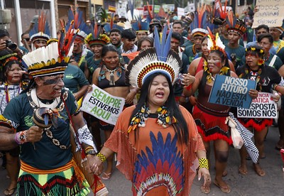 Ministra dos Povos Originários, Sônia Guajajara, trata infecção com antibióticos e deve receber alta até amanhã, diz filho