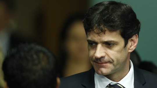 Ex-ministro de Bolsonaro terá de pagar indenização de R$ 50 mil a Felipe Neto  