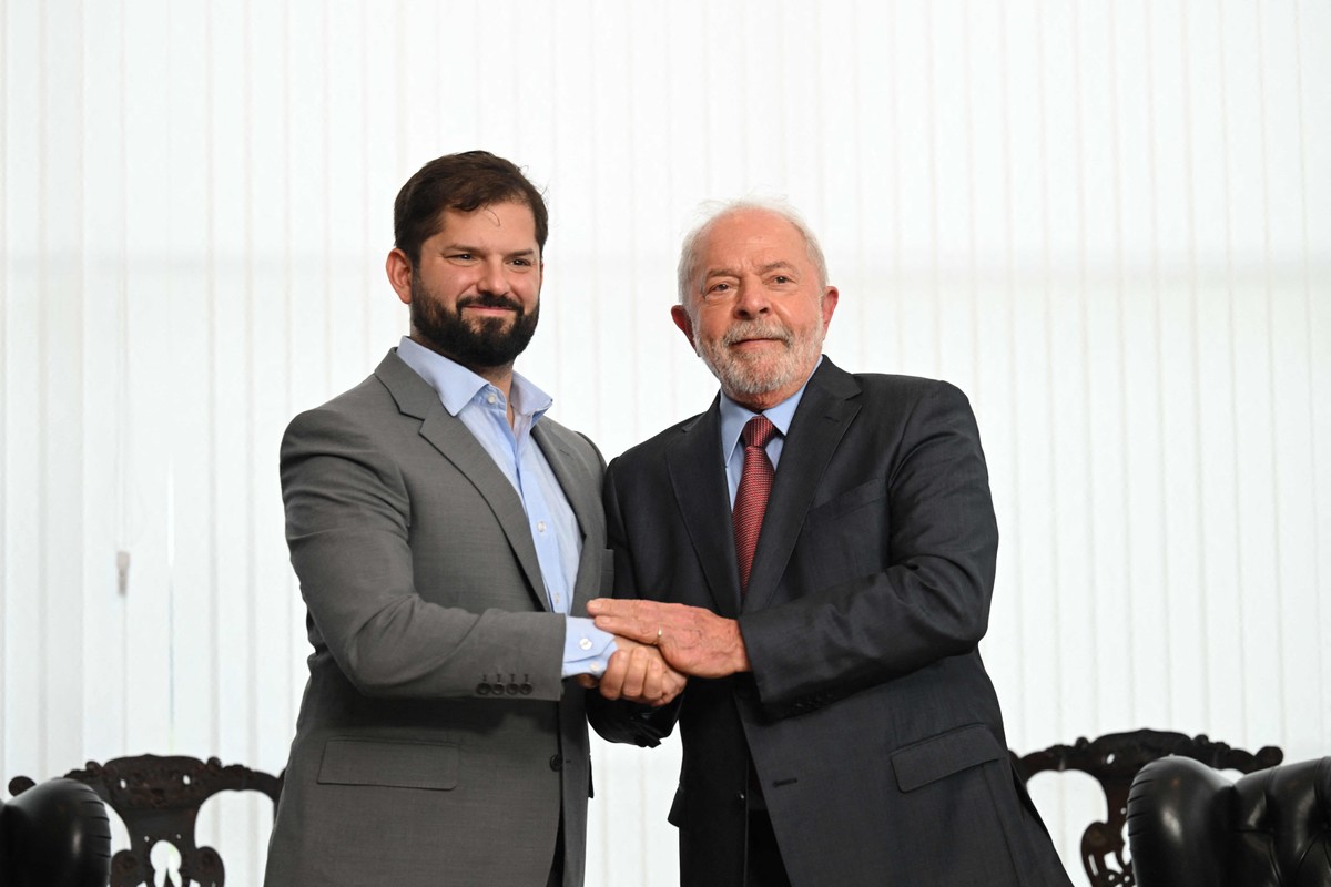 No Chile, Mauro Vieira confirma viagem de Lula ao país
