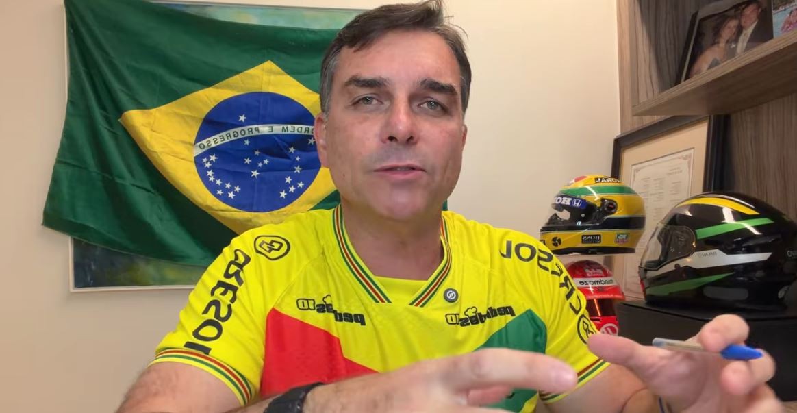 Fórmula de Bolsonaro não engrena com Flávio, e audiência das lives preocupa aliados