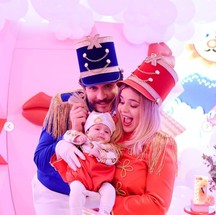 2º mês: Eliezer e Viih Tube celebram 2 meses da filha Lua com festa temática 'Xou da Xuxa' — Foto: Reprodução/Instagram