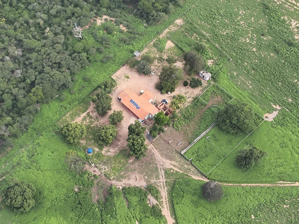 Imagem aérea mostra uma das fazendas usadas pela organização criminosa — Foto: Reprodução