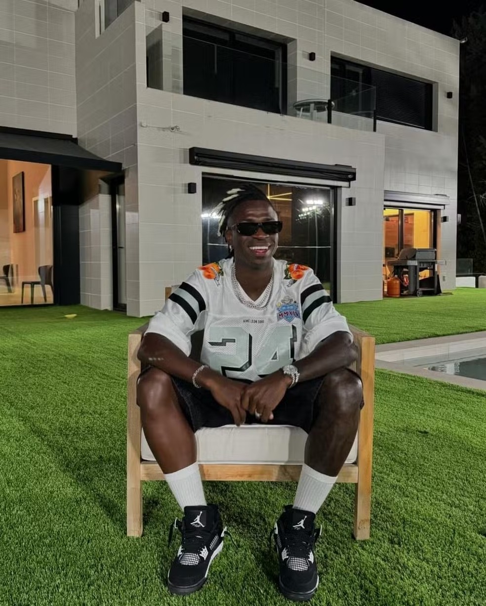 Vini Jr. e seu'santuário' esportivo na mansão de Madri — Foto: Reprodução/ Instagram