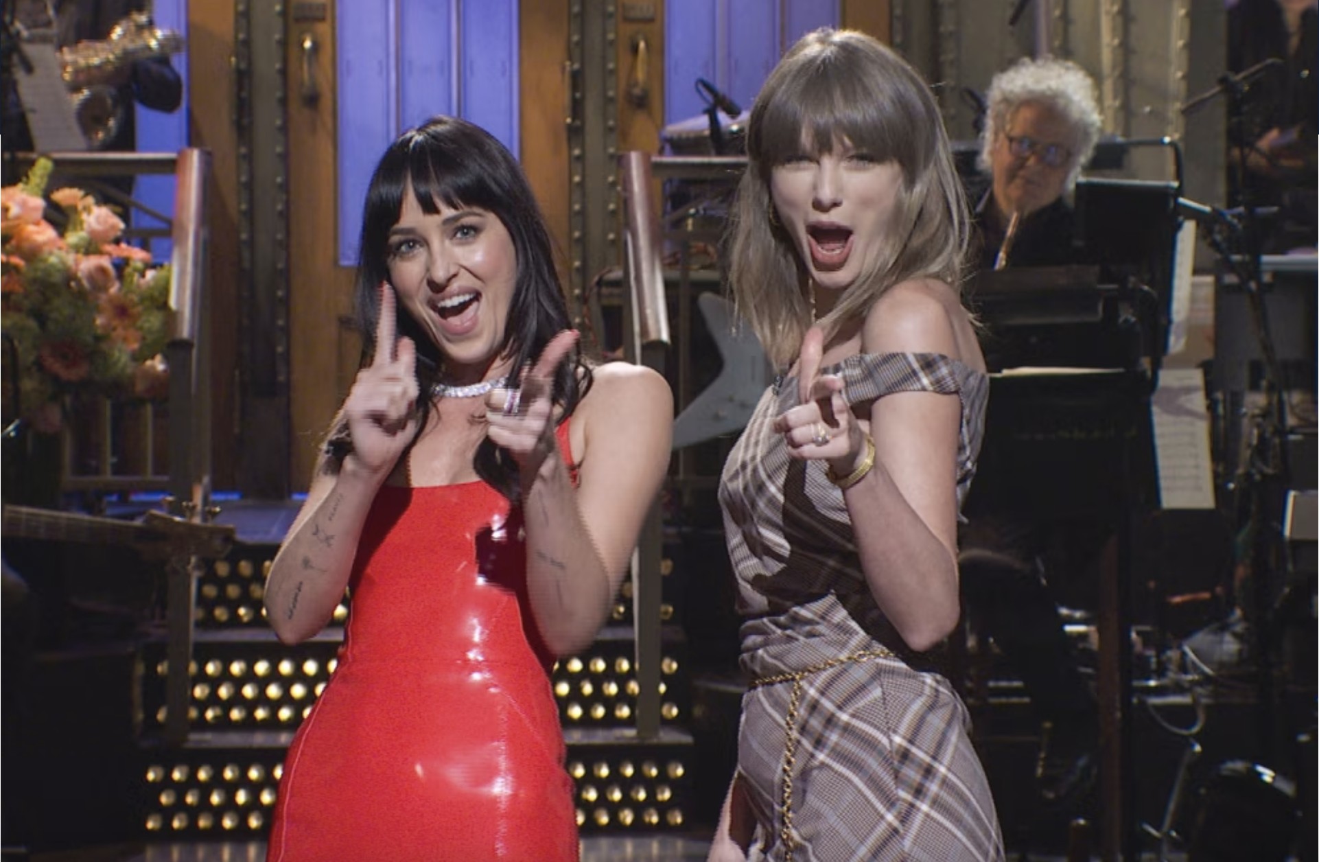Ponta de Taylor Swift, fim do jejum de 45 anos de punk hardcore: saiba como foi o mais recente ‘Saturday Night Live’