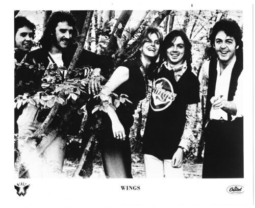 Paul McCartney com o grupo Wings — Foto: Divulgação