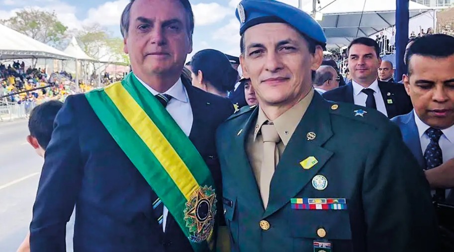 Os conselheiros de Bolsonaro e integrantes do 'gabinete do ódio' que 'escaparam' do indiciamento