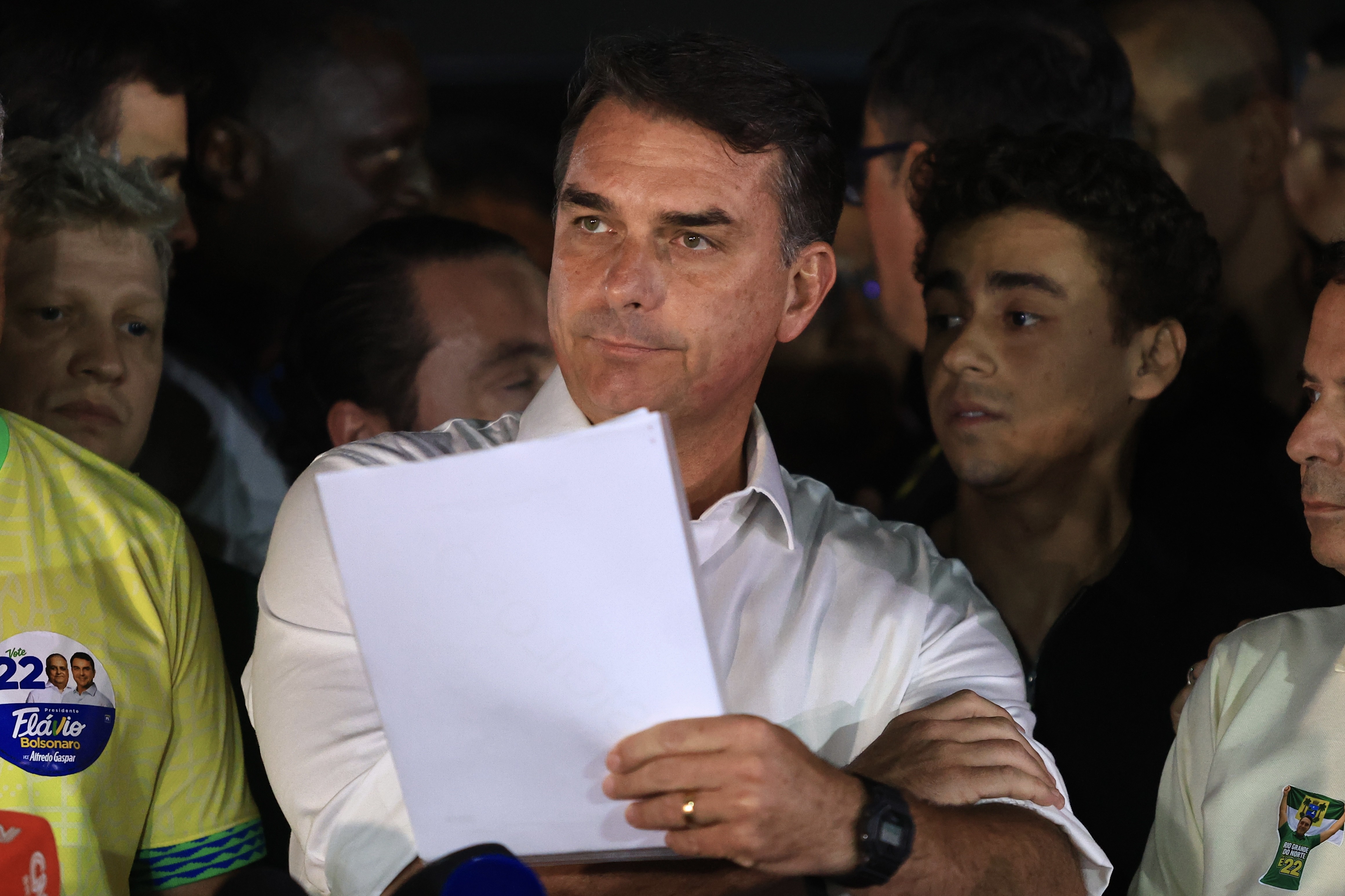Flávio Bolsonaro traveled to the United States after passport seizure