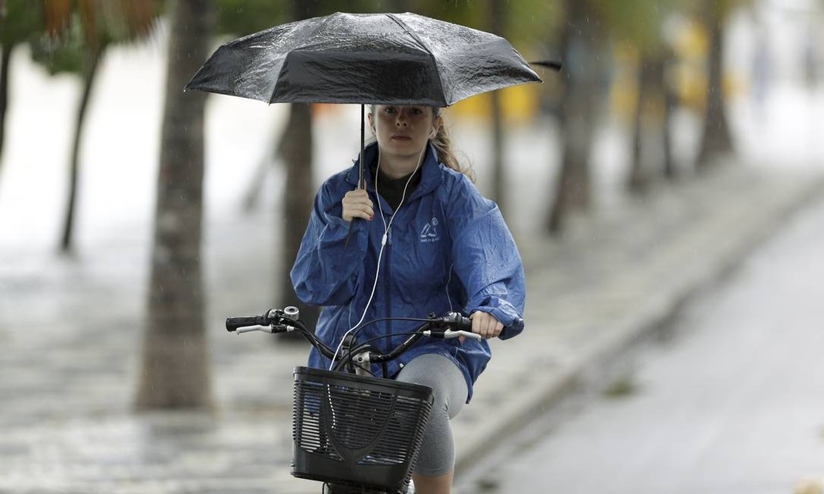 'Fica ligado': com previsão de chuva forte no Rio, Paes dá recado para cariocas