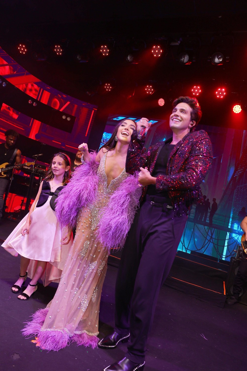 Sthefanye Dzevielevski fez 20 anos e Luan Santana cantou em festa luxuosa  — Foto: Divulgação Conradis