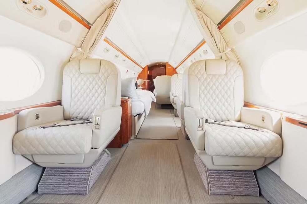 Jatinho particular de modelo Gulfstream G400, da companhia aérea argentina Baires Fly — Foto: Divulgação Baires Fly