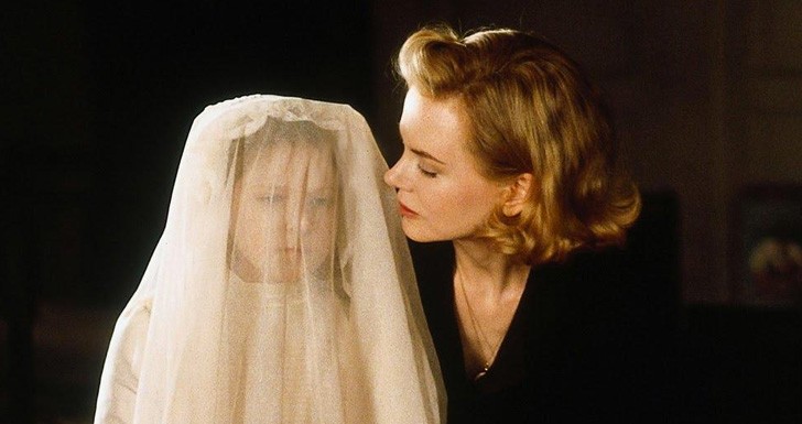Nicole Kidman em "Os Outros" (2001), uma das raras vezes em que atuou na categoria terror na carreira — Foto: Divulgação