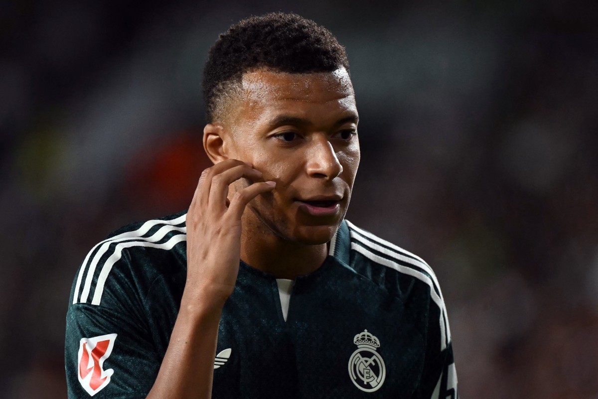 Mbappé diz estar 'sinceramente arrependido' e se retrata por declarações ligadas a Mao Tsé-tung