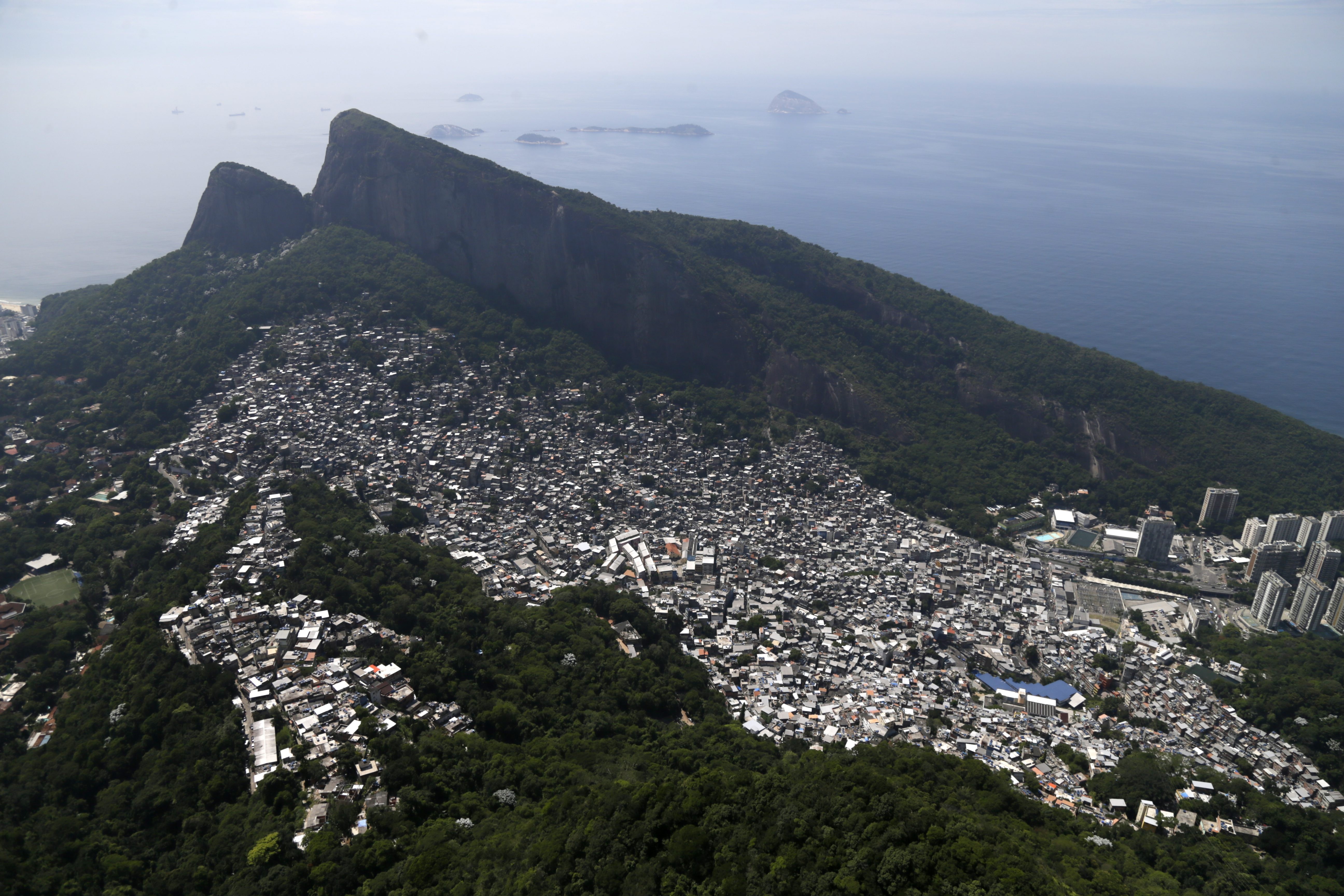 Veja quais são as maiores favelas do Rio pelo Censo 2022