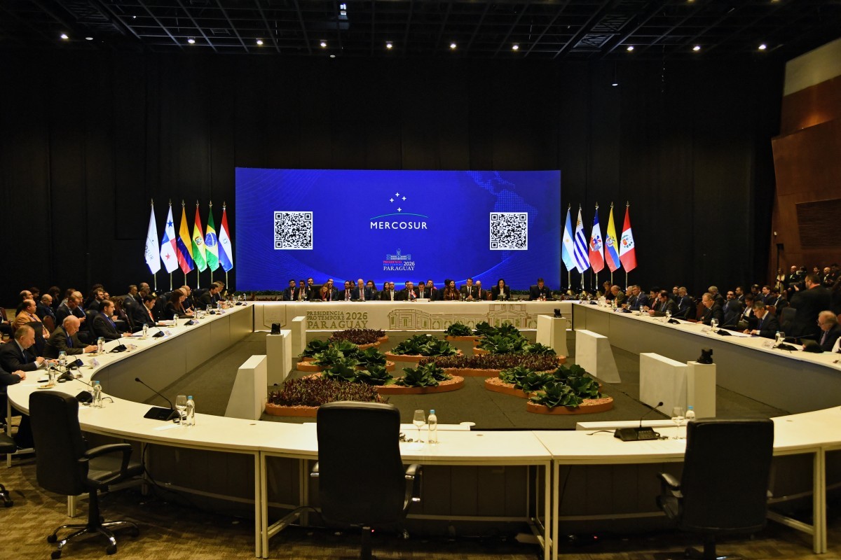 Na véspera de reunião de cúpula, Mercosul mostra apoio a presidente da Bolívia após semanas de protestos que paralisaram o país