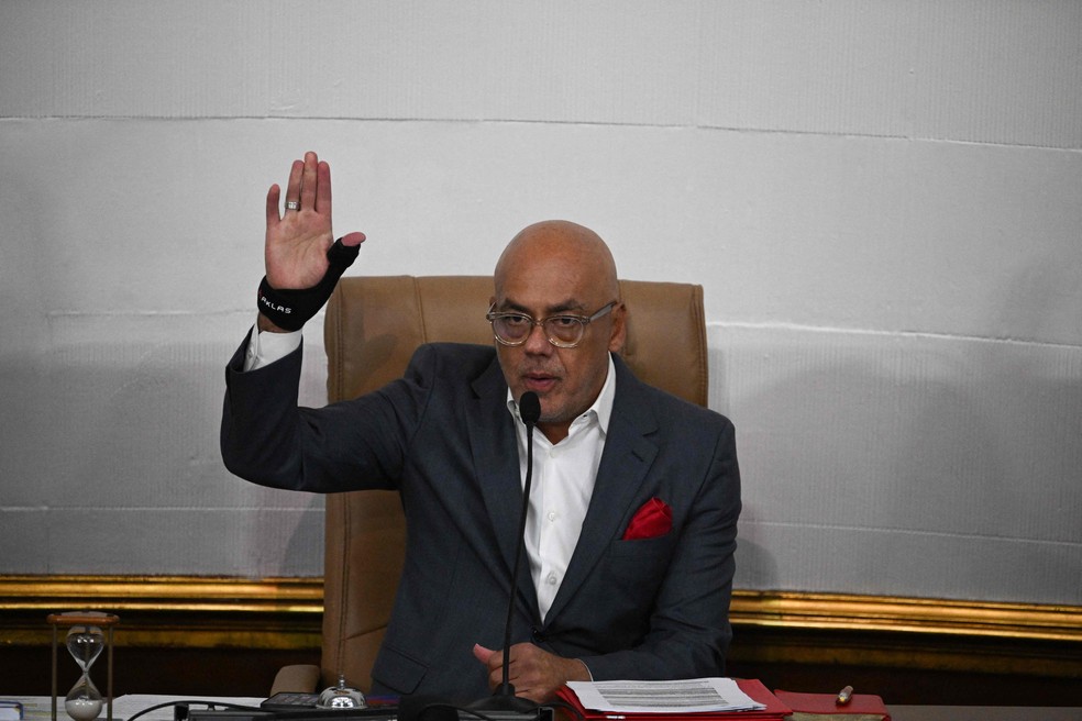 O presidente da Assembleia Nacional da Venezuela, Jorge Rodríguez — Foto: Federico Parra/AFP