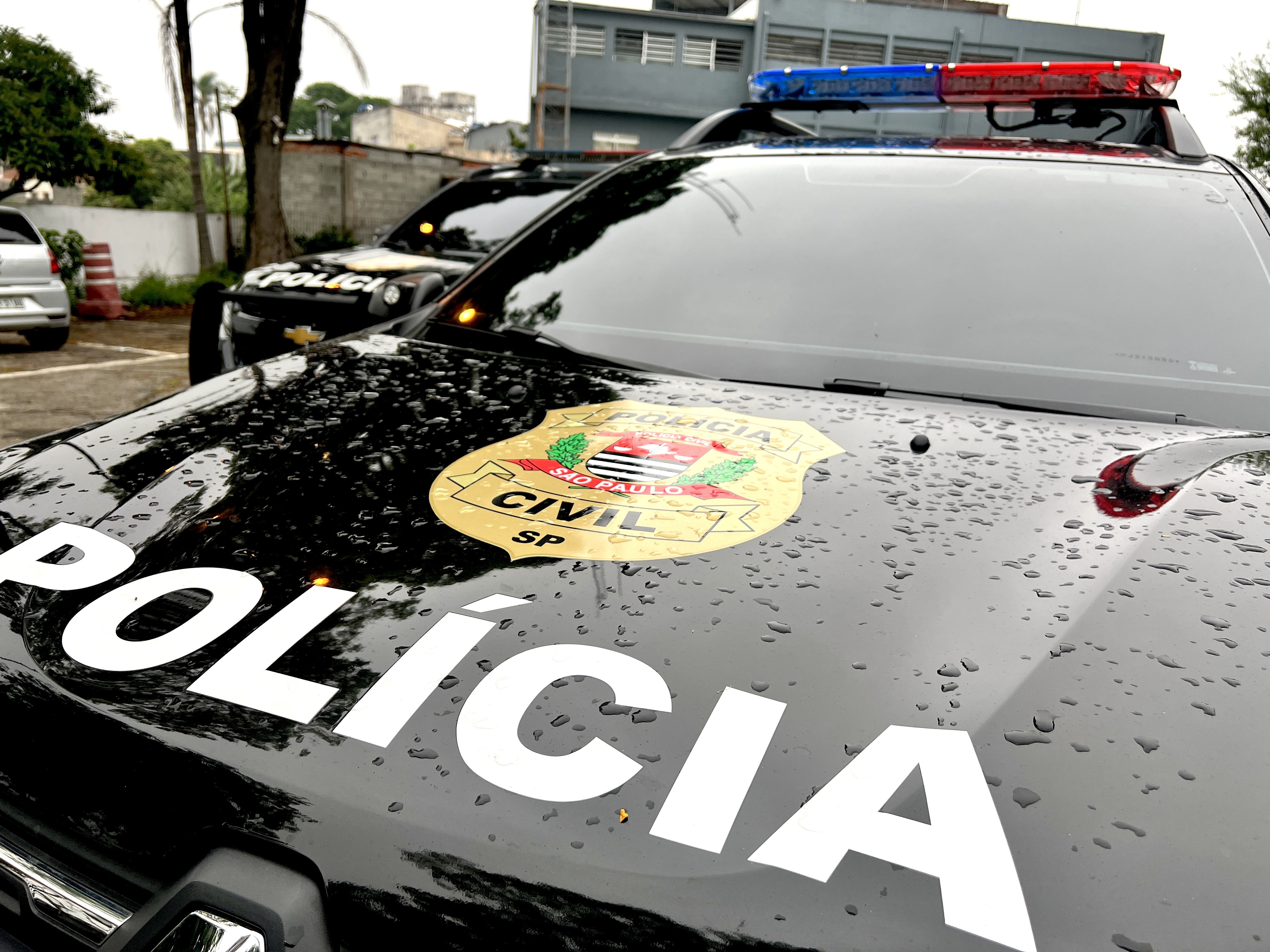 Assalto termina em tiroteio e bloqueio na Avenida Ricardo Jafet, em São Paulo