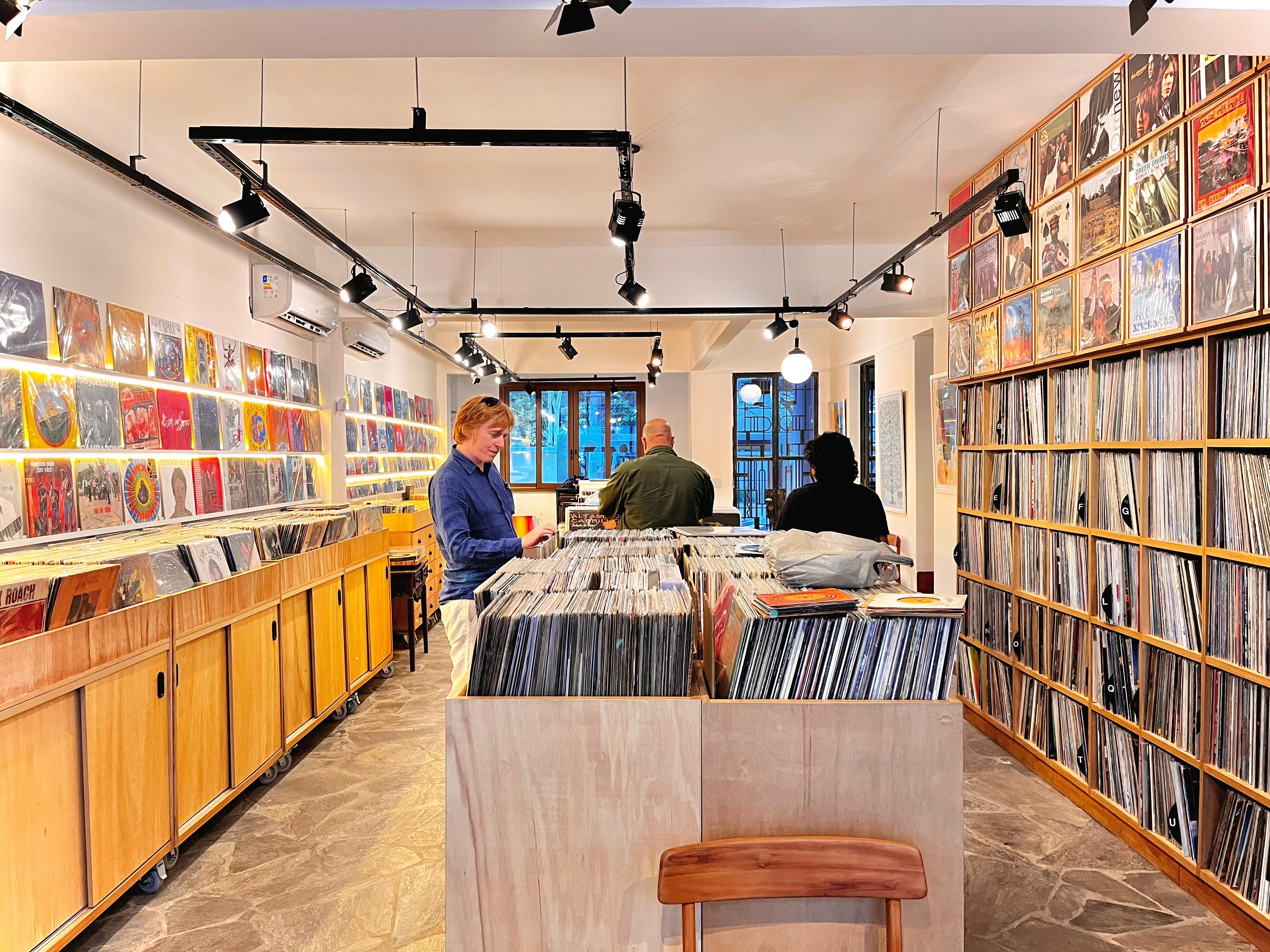Onde garimpar e ouvir vinil no Rio de Janeiro?