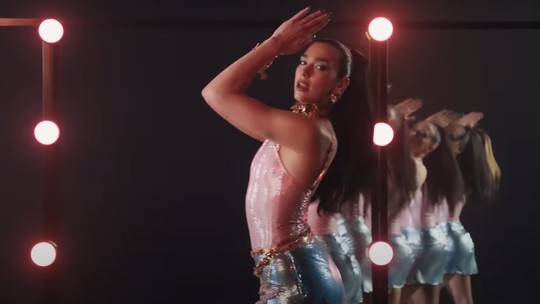 Dua Lipa lança clipe de 'Dance the night', canção do filme 'Barbie'; assista ao vídeo