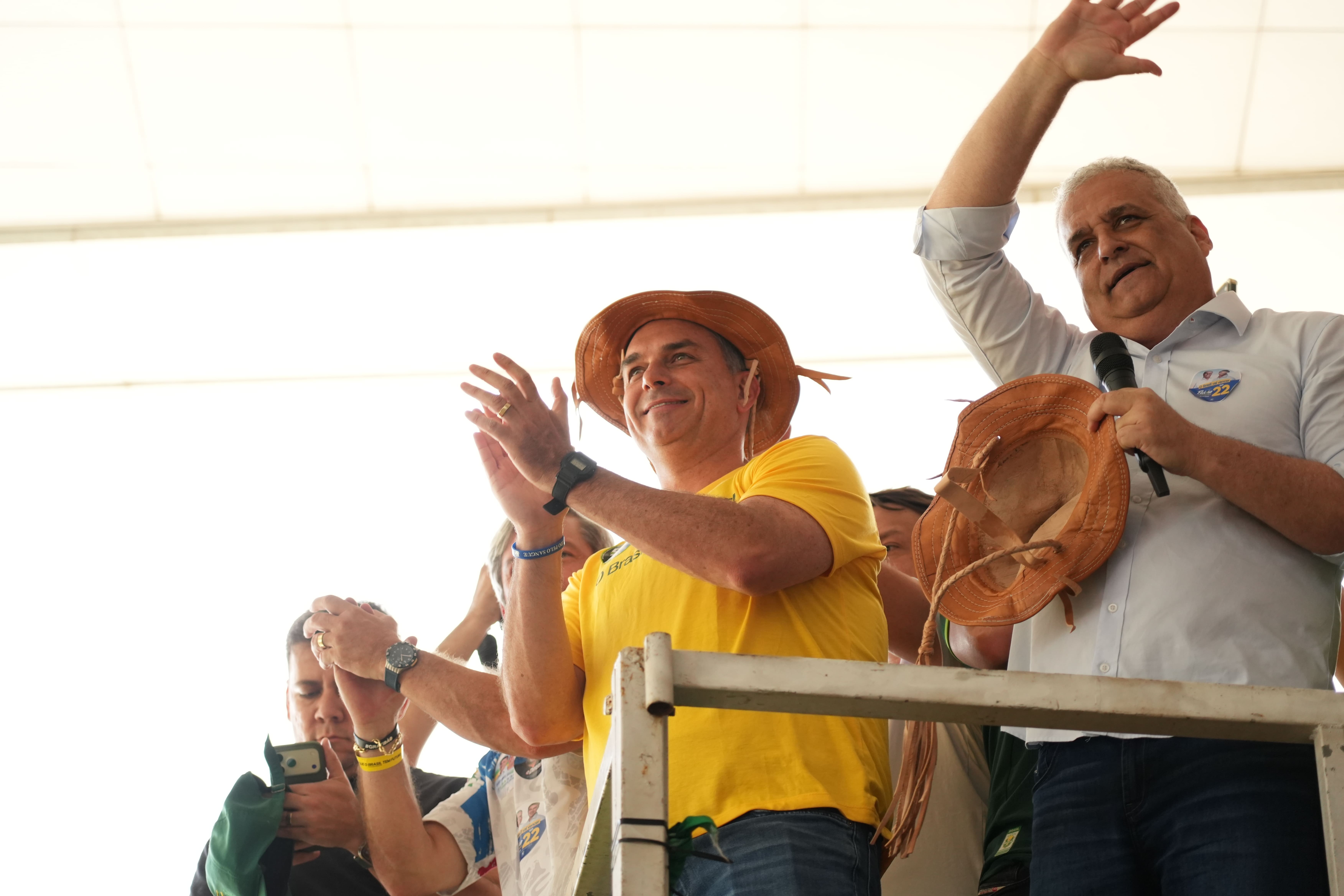 Isolamento de Flávio em palanque de Alagoas deve se repetir em outros estados do Nordeste e preocupa aliados - QTU Questões do Universo