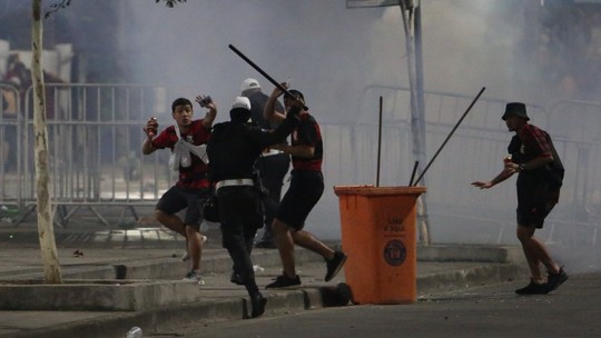 Final entre Flamengo e São Paulo terá entorno do Maracanã fechado cedo e mais de mil policiais