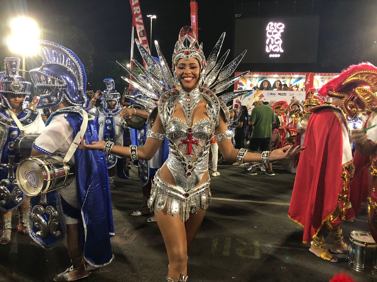 ‘A Marquês é uma chance de amadurecer’, diz Wenny Isa, irmã de Lexa e rainha de bateria da Unidos de Bangu
