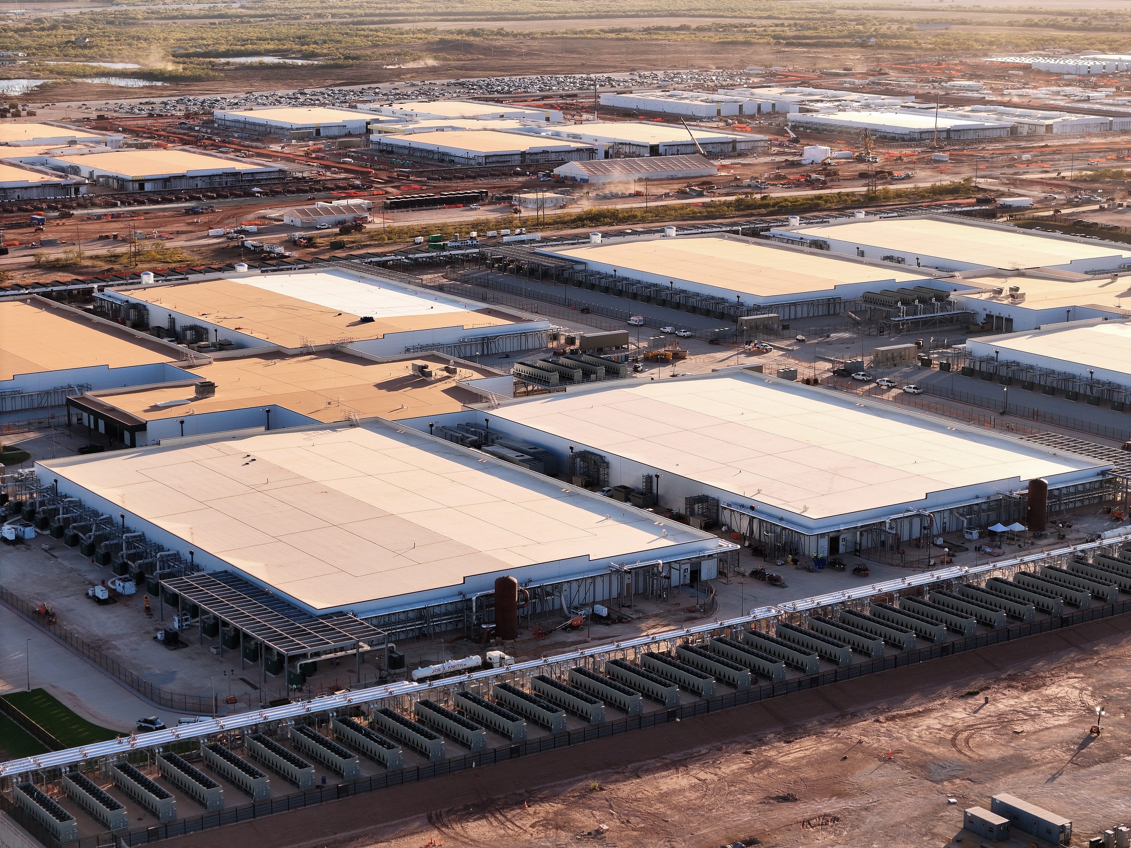 Austrália promulgará leis para regular utilização de energia e água por centros de dados de IA