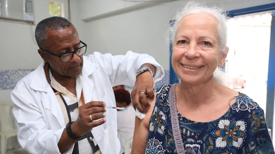 Baixa procura por vacinas preocupa em Niterói