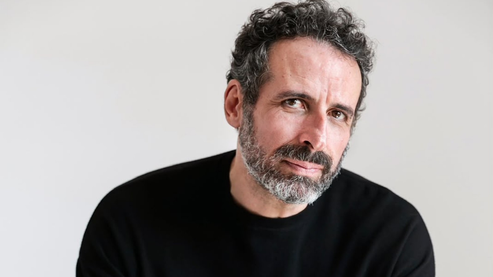 No ar em 'A Nobreza do Amor', César Ferrario revela como o trabalho o ajuda no luto