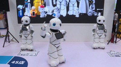 China fará 1ª produção em massa de robô para ajudar idosos