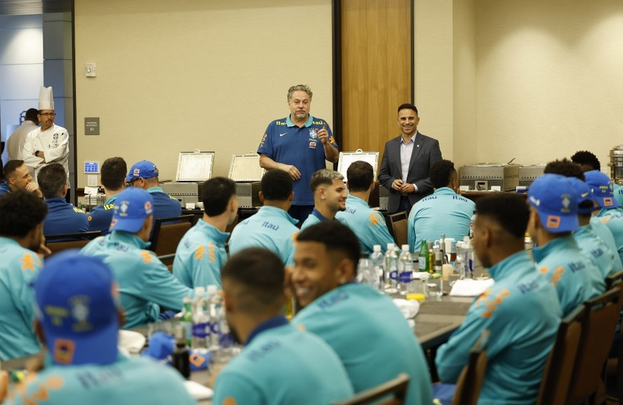 Julio Casares se apresenta como chefe de delegação da Seleção Brasileira para a Copa América