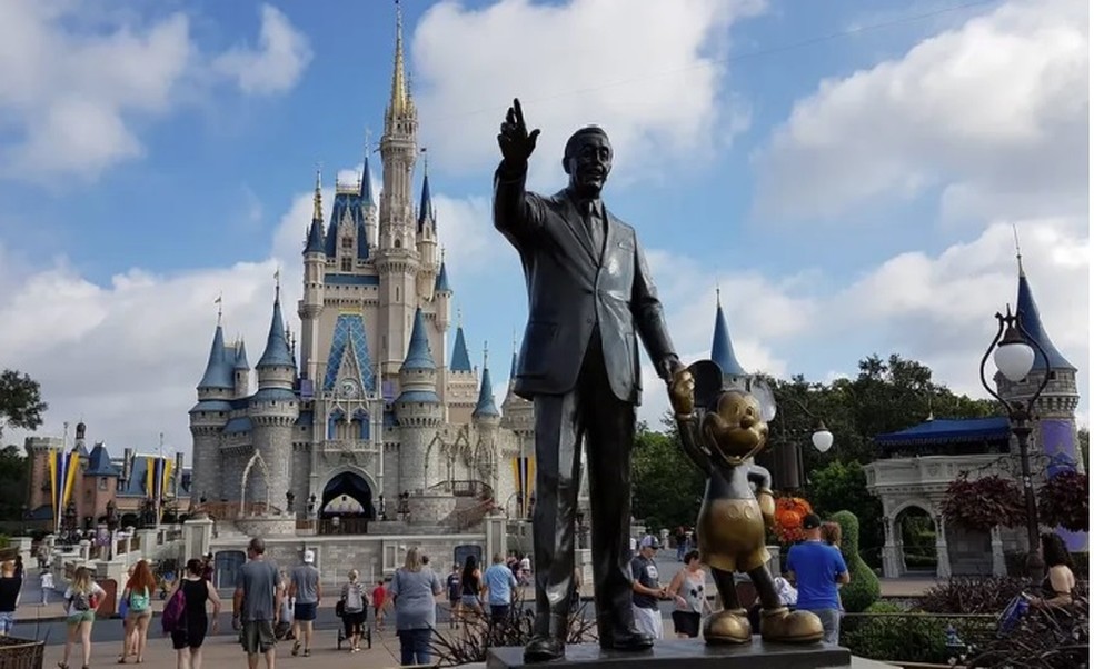 Área central do parque Magic Kingdom, no Walt Disney World, em Orlando — Foto: Eduardo Maia/Agência O Globo