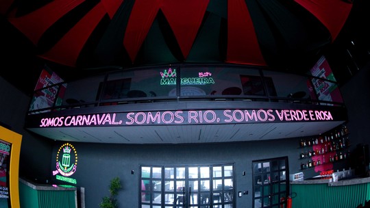 De decoração temática a shows de samba: conheça o bar em homenagem à Mangueira na Barra da Tijuca