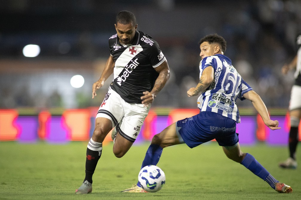 Paulo Henrique é um dos jogadores do Vasco que mais finalizou nas últimas partidas — Foto: Matheus Lima/Vasco