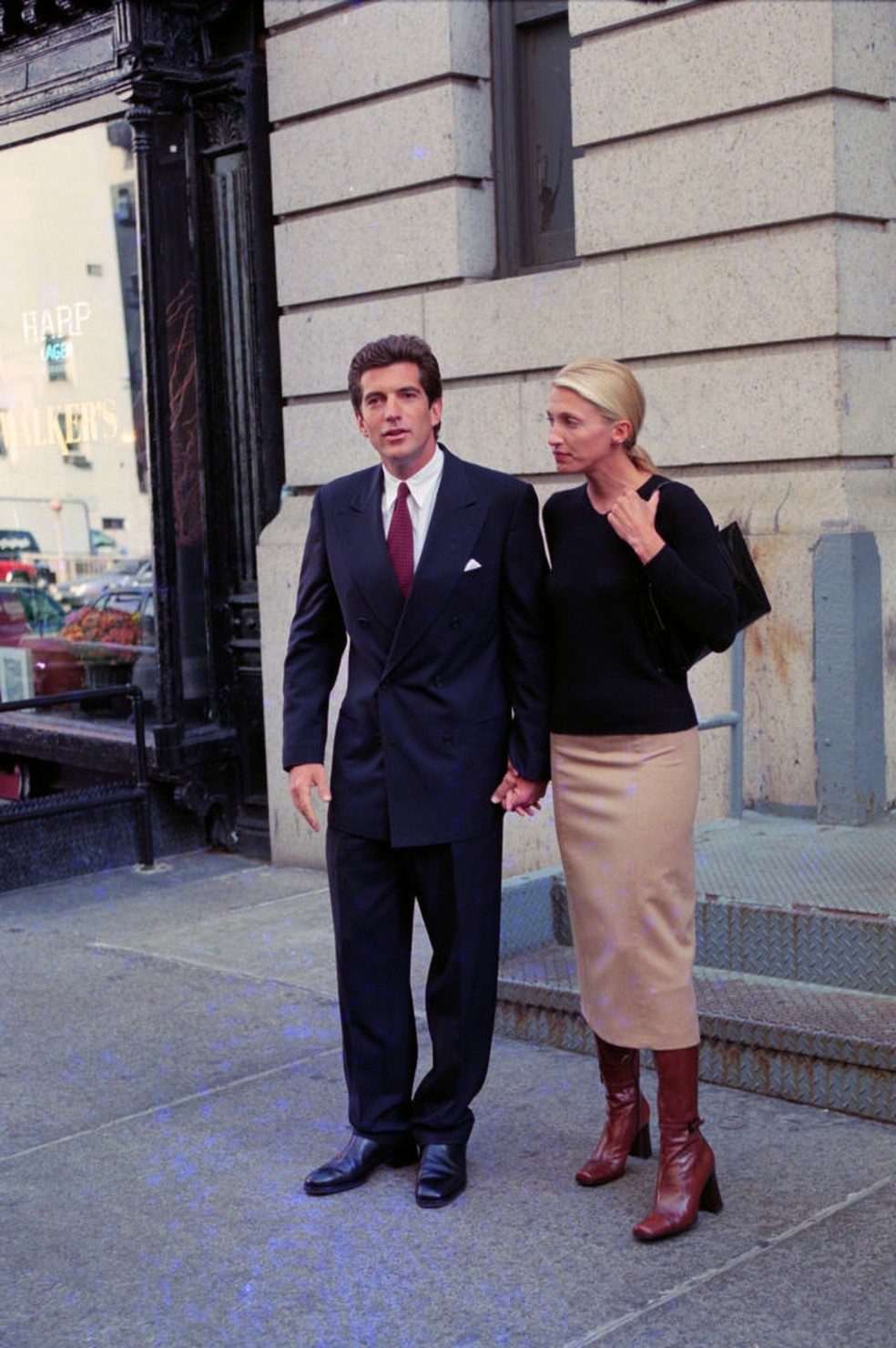 O estilo icônico de Carolyn Bessette-Kennedy e sua influência entre fashionistas da nova geração — Foto: Getty Images