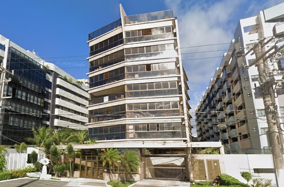 Edifício onde ex-presidente vai cumprir prisão domiciliar — Foto: Reprodução/Google