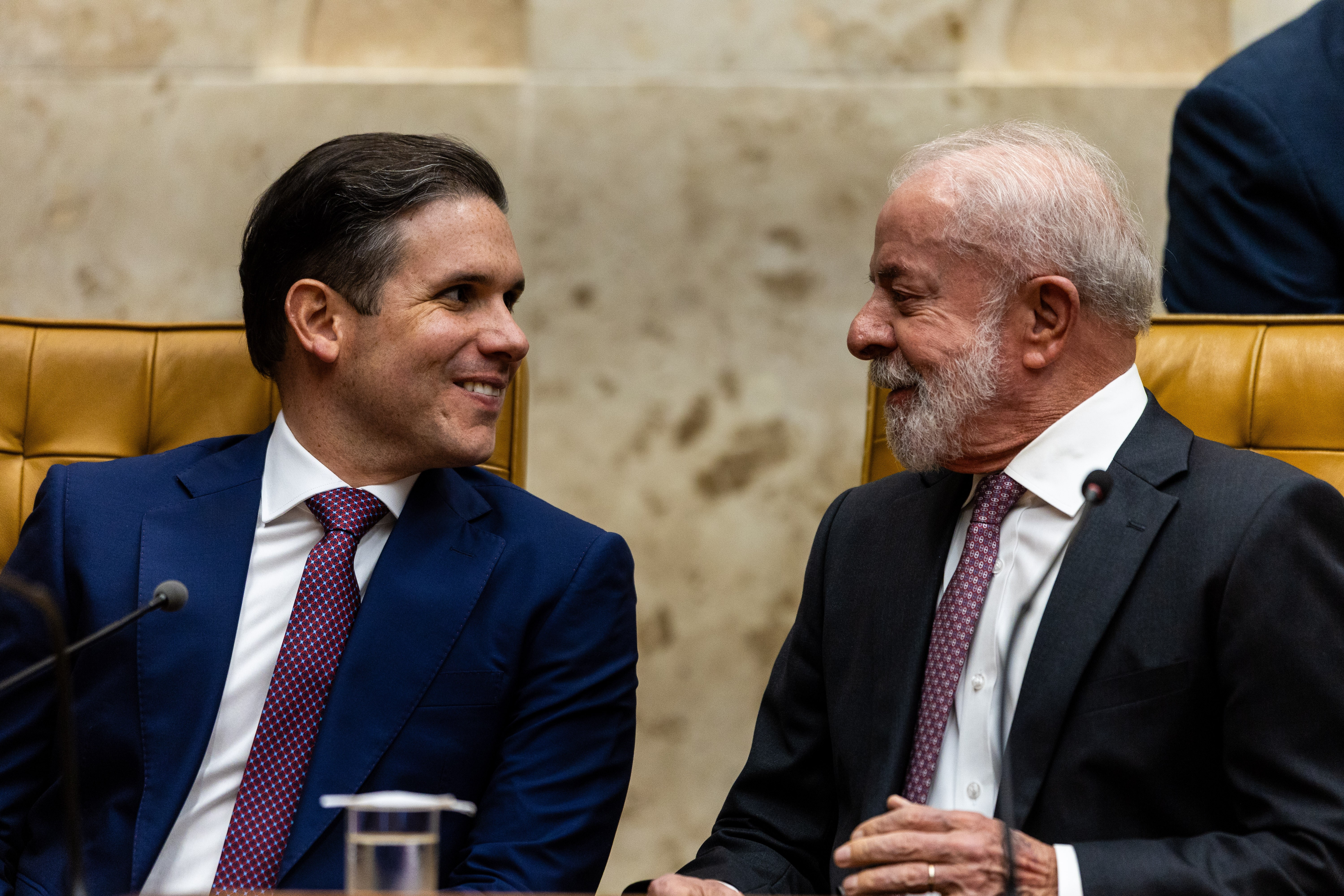 Brazil Negotiates Transition Rules to End 6×1 Work Schedule
