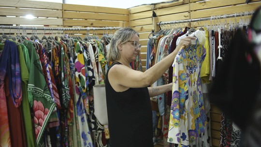 Mercado de moda circular na Barra reúne brechós, upcycles e lojas com coleções sustentáveis exclusivas