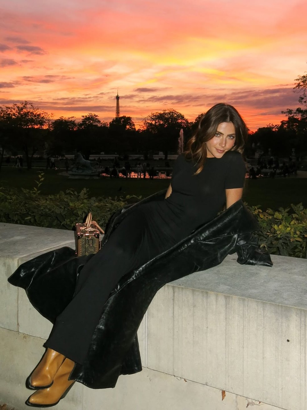 Jade Picon fala sobre autoestima, moda e protagonismo da beleza em Paris &mdash; Foto: Reprodu&ccedil;&atilde;o Instagram