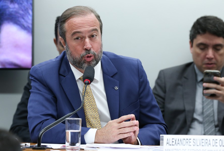 O ministro de Minas e Energia, Alexandre Silveira, durante audiência Pública na comissão de Minas e energia da Câmara dos Deputados