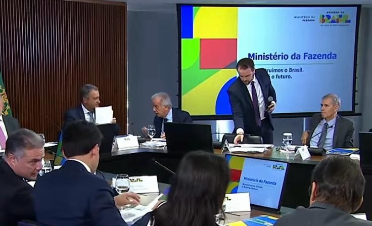 Múcio a Rui Costa: 'Fiz mais que o Ministério das Mulheres todinho'