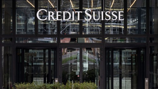 Presidente do conselho do Credit Suisse pede desculpa por falhas