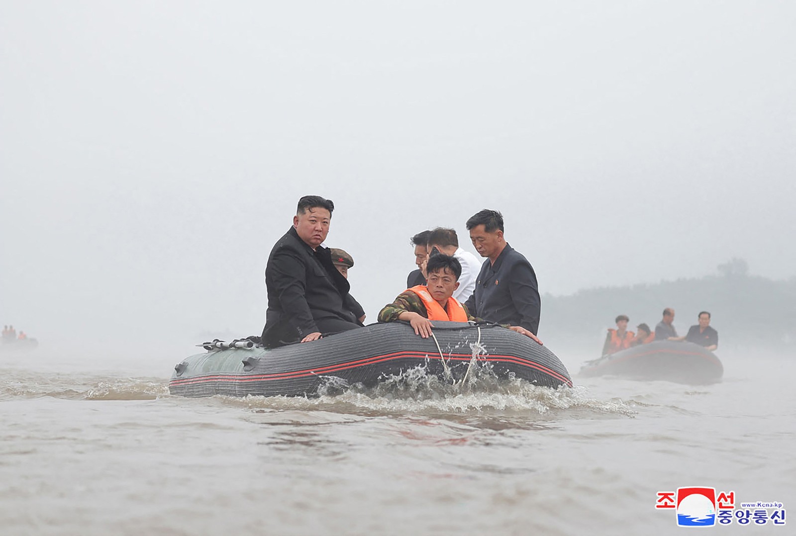 Kim Response Que "podia sendir profundemeneemoçãoepcialpor um amigo euniouno" - FOTO: KCNA/AFP