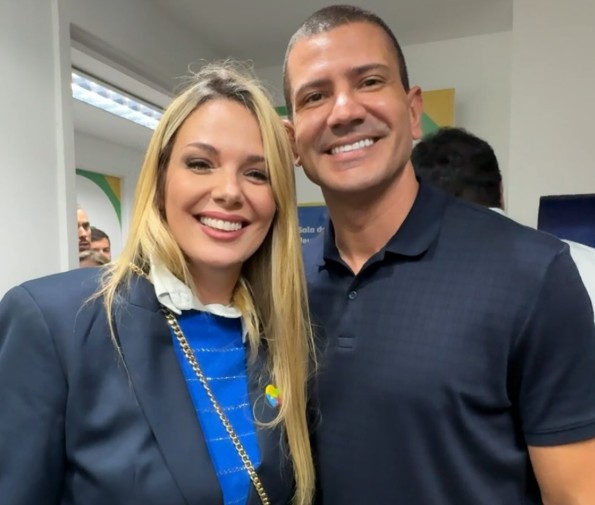 PL define vice de Douglas Ruas - QTU Questões do Universo