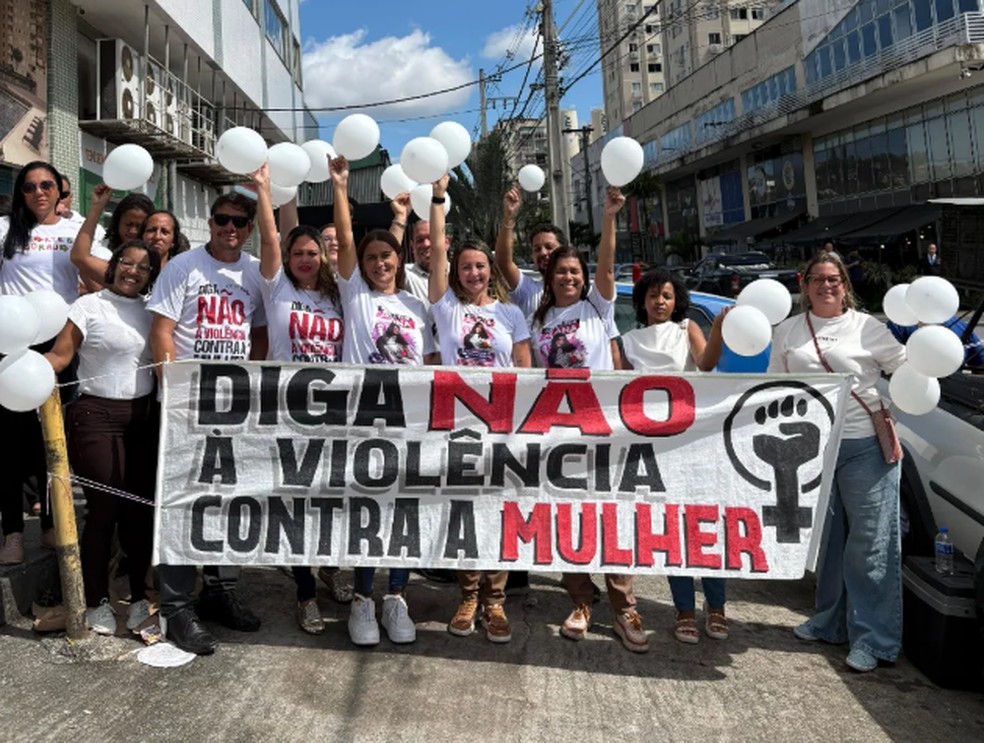 A&ccedil;&otilde;es de combate &agrave; violencia contra mulher foram mobilizadas pela m&atilde;e da jovem &mdash; Foto: Reprodu&ccedil;&atilde;o / Redes Sociais