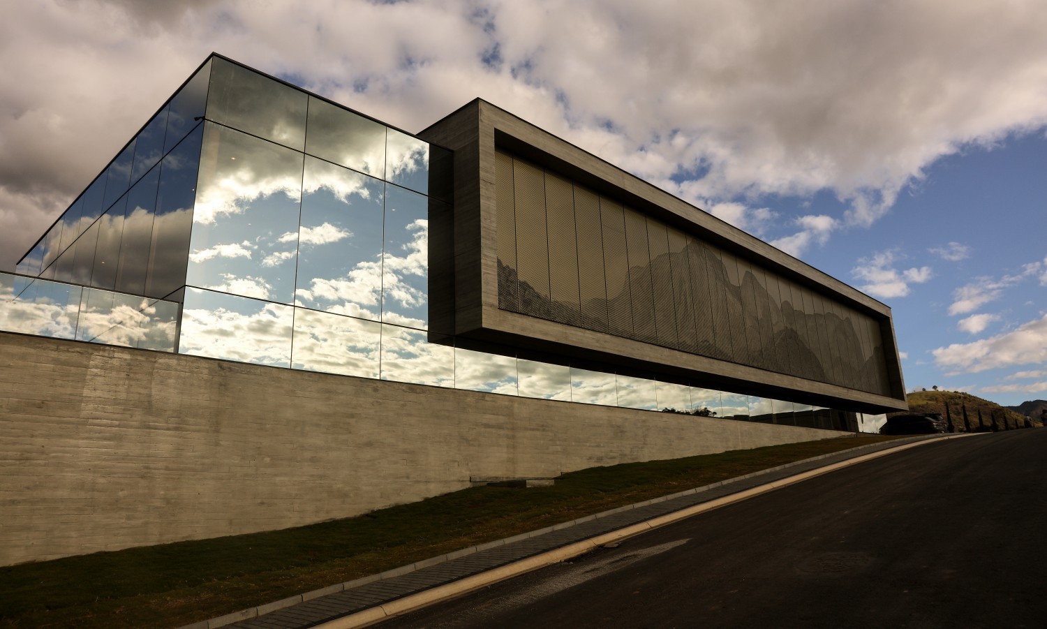 In the head office project, the use of glass will allow you to admire the landscape — Photo: Gabriel de Paiva/ Agência O Globo