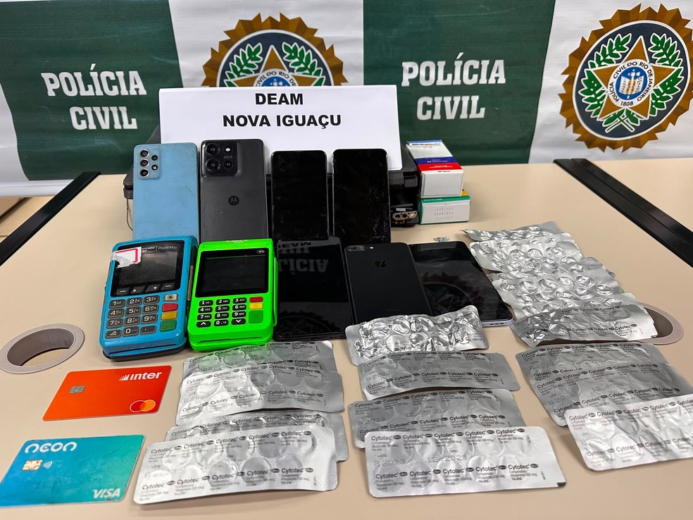 O material apreendido pela pol&iacute;cia &mdash; Foto: Reprodu&ccedil;&atilde;o