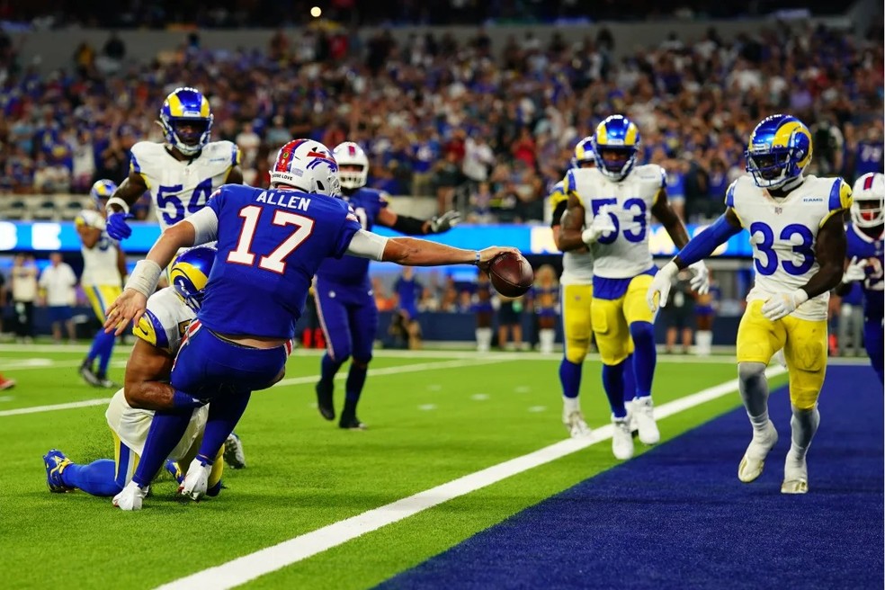 Rams e Bills fazem jogo de abertura da temporada na NFL, futebol americano